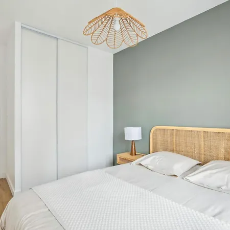 Charming 6-person Pied-a-terre In Cuire * Caluire-et-Cuire